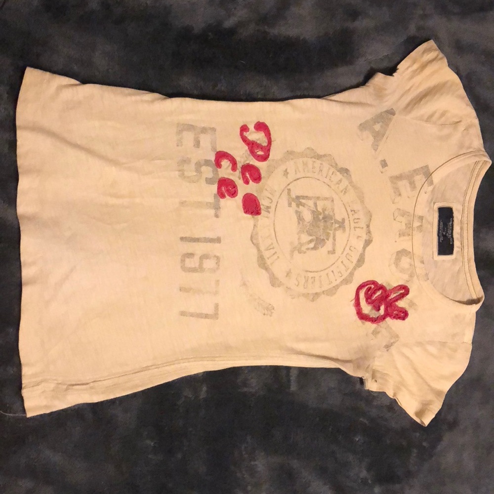 American Eagle peace T-shirt